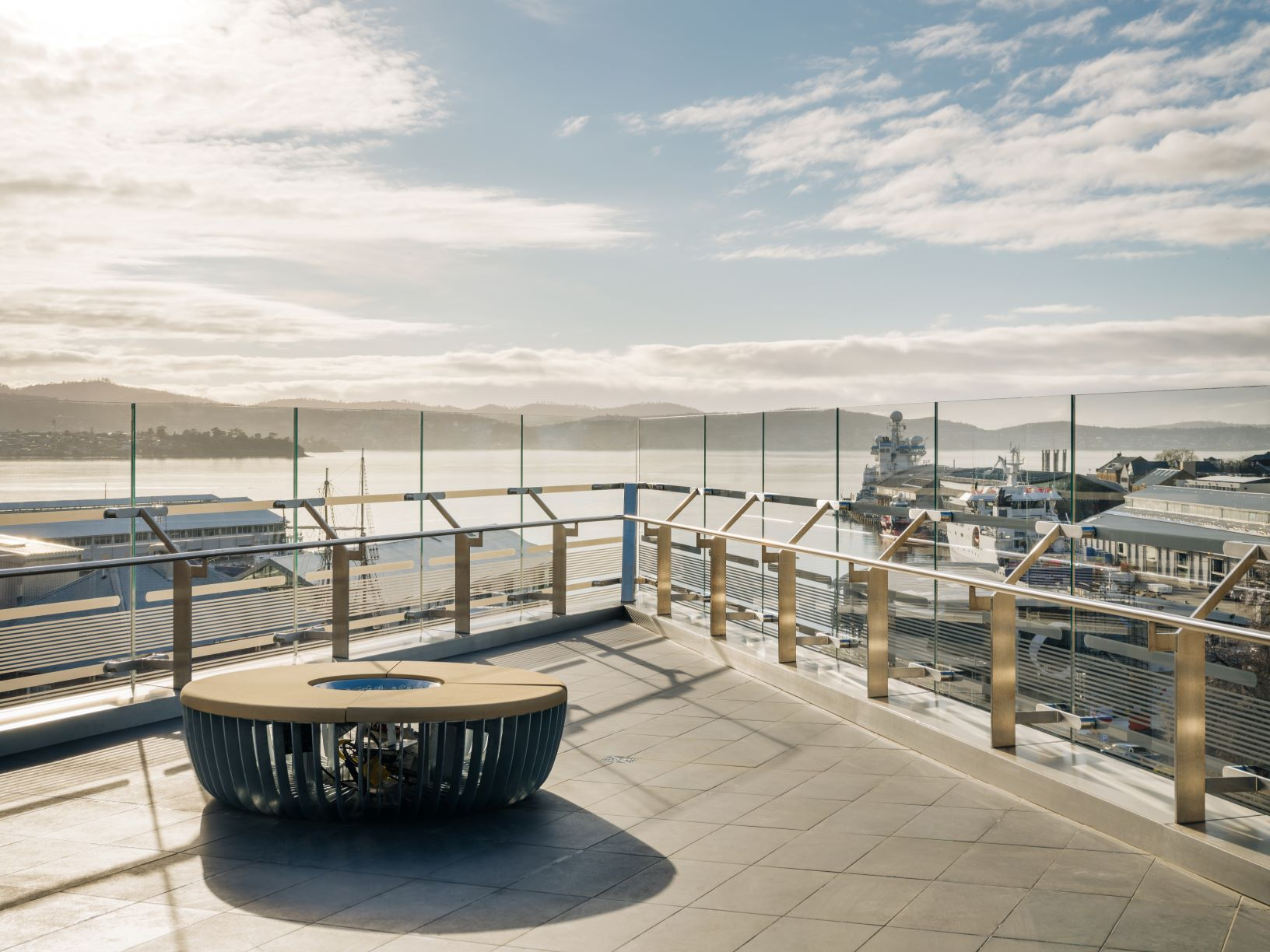 Lumina, The Tasman Hotel, Hobart