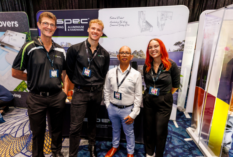 EXHIBITOR SETUP (15)